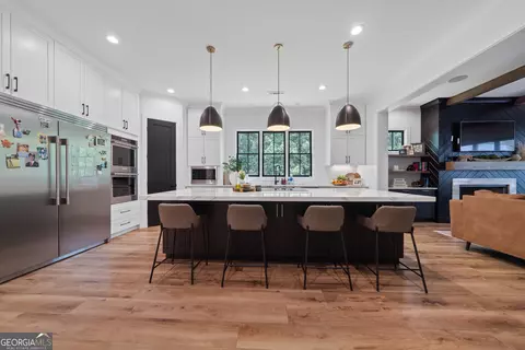 Kitchen - 751 Bacon St, Madison, GA 30650 photo 4 of 9