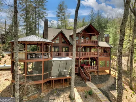 302 Indian Ridge Rd, Epworth, GA 30541