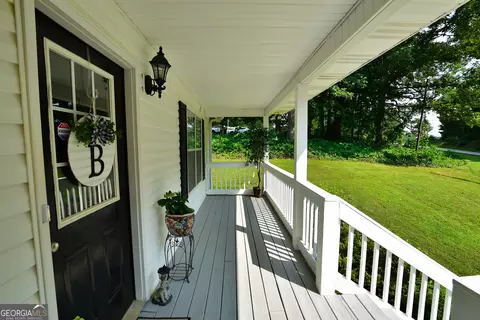 Exterior - 150 Whitaker Rd, Lagrange, GA 30240 photo 5 of 8