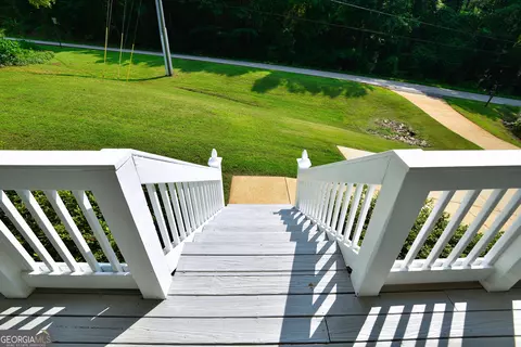 Exterior - 150 Whitaker Rd, Lagrange, GA 30240 photo 4 of 8