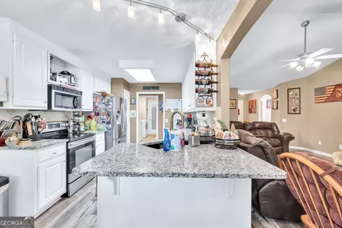 835 Custom Ln, Winder, GA 30680 photo 16