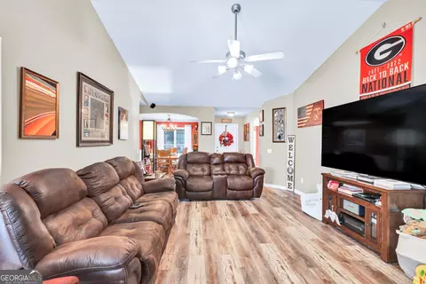 835 Custom Ln, Winder, GA 30680 photo 9