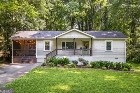 1744 Blossom Ln, Austell, GA 30168