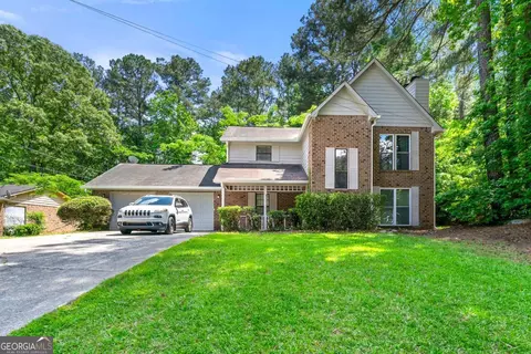 358 Riverbrook Ct, Riverdale, GA 30274