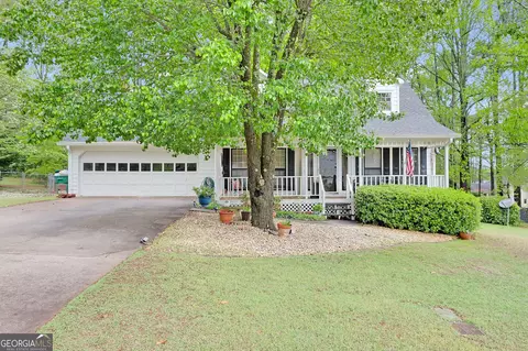 403 Rustic Ridge Cir, Lawrenceville, GA 30043