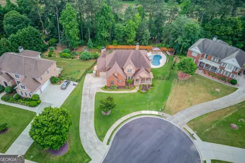 1283 Silver Trace Dr SW, Lilburn, GA 30047