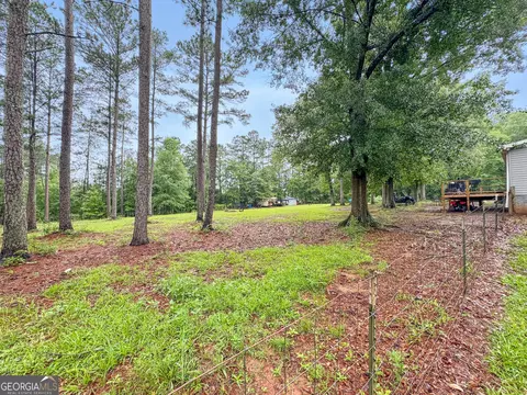 Exterior - 109 Mann Rd, Barnesville, GA 30204 photo 4 of 4