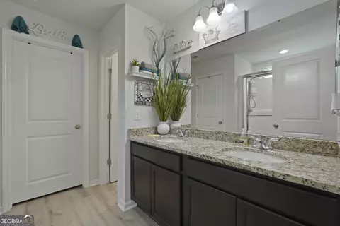 Entry Way - 33 Easy St, Guyton, GA 31312 photo 1 of 1