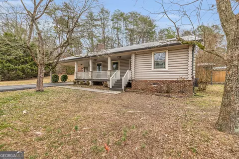 125 Bell Ct, Chickamauga, GA 30707