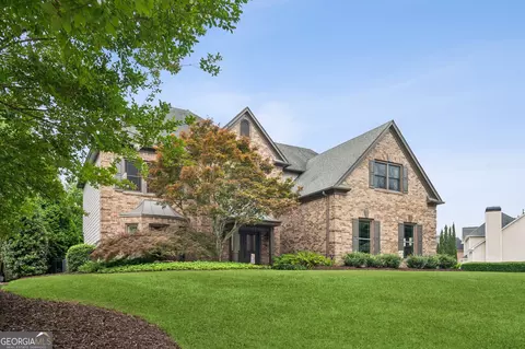 1800 Hunters Moon Dr, Alpharetta, GA 30005