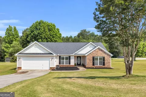 301 Lane Dr, Winder, GA 30680