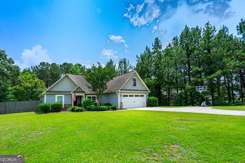 Exterior - 125 Edgemont Ct, Lagrange, GA 30240 photo 2 of 3