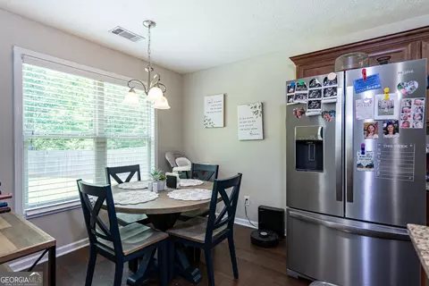 Dining - 125 Edgemont Ct, Lagrange, GA 30240 photo 2 of 2
