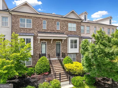 1094 Township Sq, Alpharetta, GA 30022