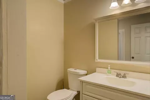 Bath - 6 Mill St, Jackson, GA 30233 photo 3 of 4