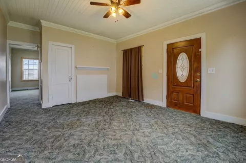 Living - 6 Mill St, Jackson, GA 30233 photo 2 of 6