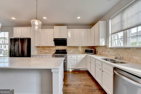 Kitchen - 3360 Pickens St, Duluth, GA 30096 photo 11 of 13
