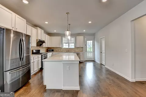 Kitchen - 3360 Pickens St, Duluth, GA 30096 photo 7 of 13