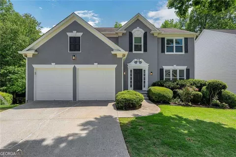 1095 Lyndhurst Way, Roswell, GA 30075