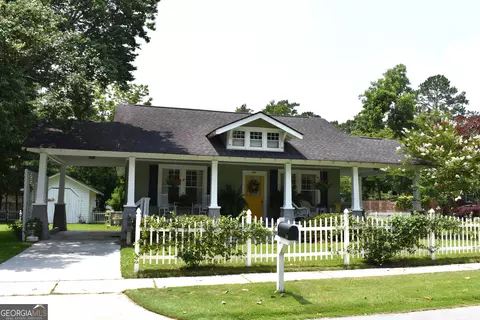 420 S Kennedy St, Metter, GA 30439