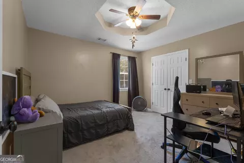 Bedroom - 140 Laurel Lake Rd, Tyrone, GA 30290 photo 8 of 11