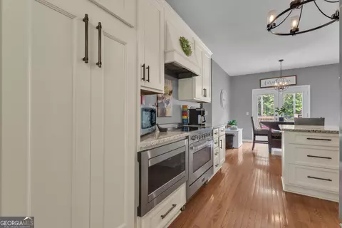 Entry Way - 140 Laurel Lake Rd, Tyrone, GA 30290 photo 1 of 2