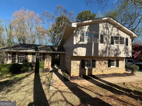 3937 Locklear Way, Dunwoody, GA 30360