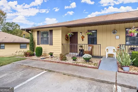 1101 New Horizon St, Powder Springs, GA 30127