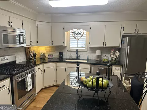 Kitchen - 603 Edmondson Ave, Lagrange, GA 30240 photo 1 of 3