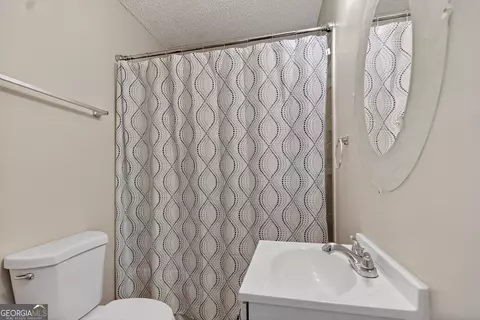 Bath - 87 Jandale Dr, Lagrange, GA 30241 photo 2 of 2