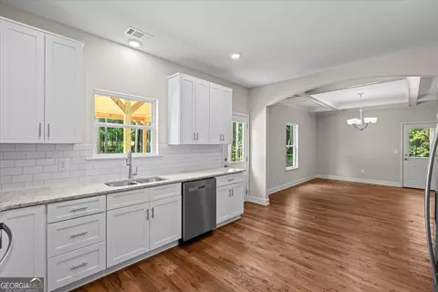 Kitchen - 55 Etheridge Rd, Temple, GA 30179 photo 3 of 4