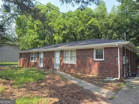 7062 Felton Ln, Mableton, GA 30126