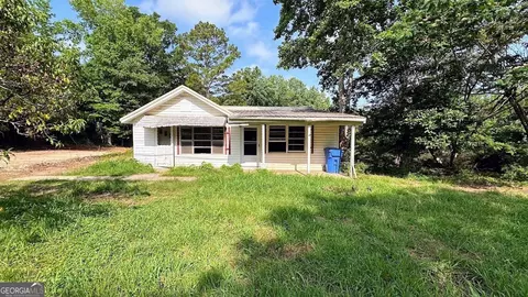 1565 County Road 61, Roanoke, AL 36274