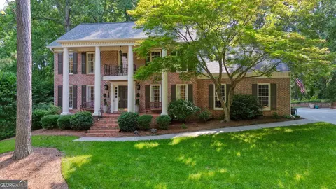 11940 Mountain Laurel Dr, Roswell, GA 30075