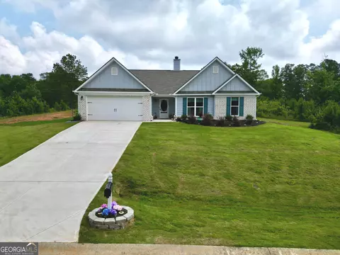 290 Bowers Estates Dr, Hartwell, GA 30643