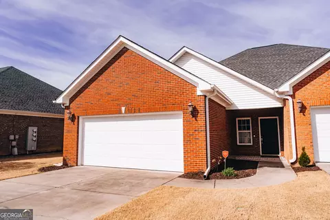106 Kensington Dr SE, Calhoun, GA 30701