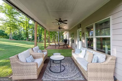 Exterior - 2980 Beards Rd, Buford, GA 30518 photo 7 of 14