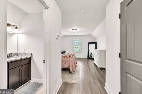 Entry Way - 2980 Beards Rd, Buford, GA 30518 photo 6 of 6
