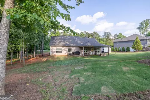Exterior - 2980 Beards Rd, Buford, GA 30518 photo 10 of 14