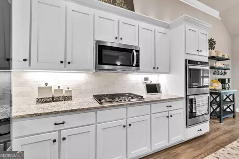 Kitchen - 2980 Beards Rd, Buford, GA 30518 photo 3 of 4