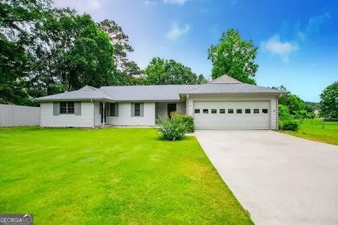 65 Pine Haven Ct, Carrollton, GA 30116