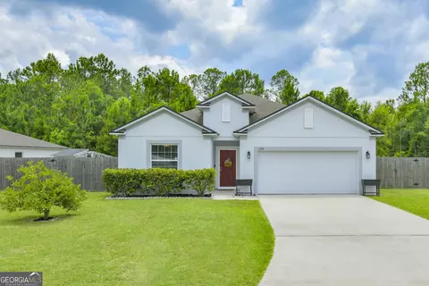 106 Yellowood Dr, Kingsland, GA 31548
