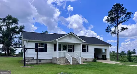 309 Ralph Wommack Rd, Hazlehurst, GA 31539