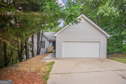5096 Limerick Ln, Flowery Branch, GA 30542