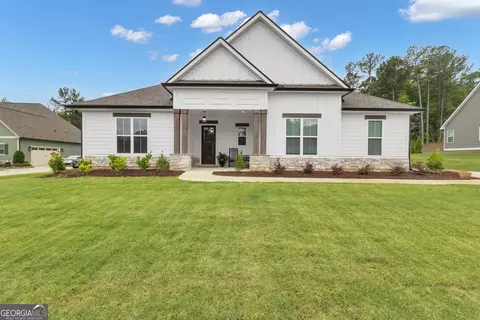 155 Lapis Lake Pt, Fayetteville, GA 30215