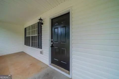 40 Heather Woods Ct, Covington, GA 30016 photo 4