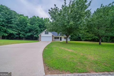 40 Heather Woods Ct, Covington, GA 30016 photo 2