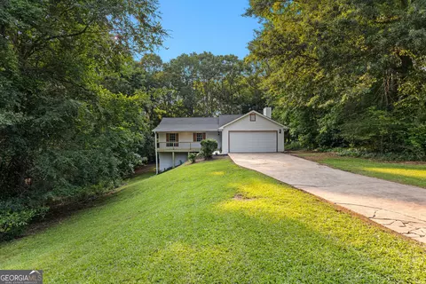 130 Redbud Ct, Senoia, GA 30276