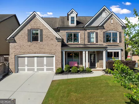 5157 Sunlake Dr, Hoschton, GA 30548