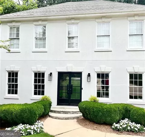8525 Anchor On Lanier Ct, Gainesville, GA 30506